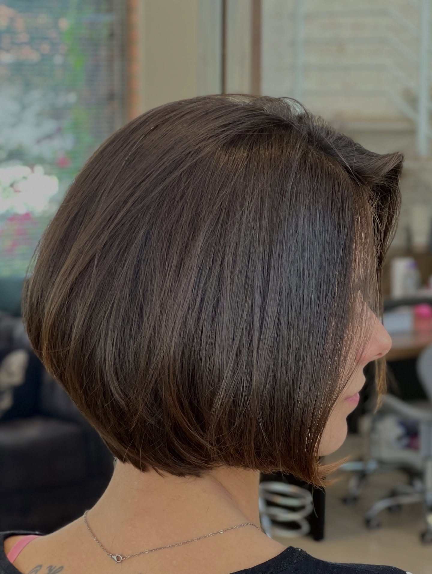 Sleek Blunt Bob with Subtle Volume