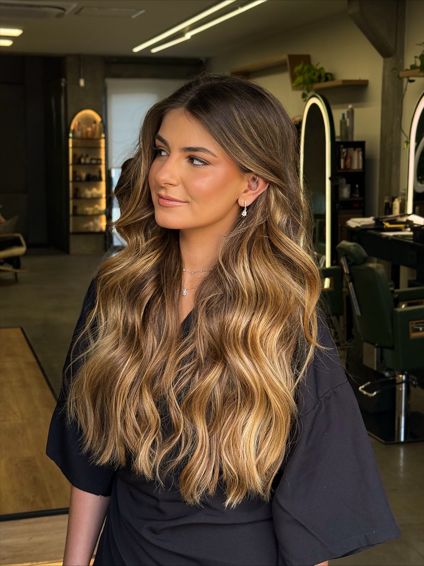Sun-Kissed Long Layered Waves