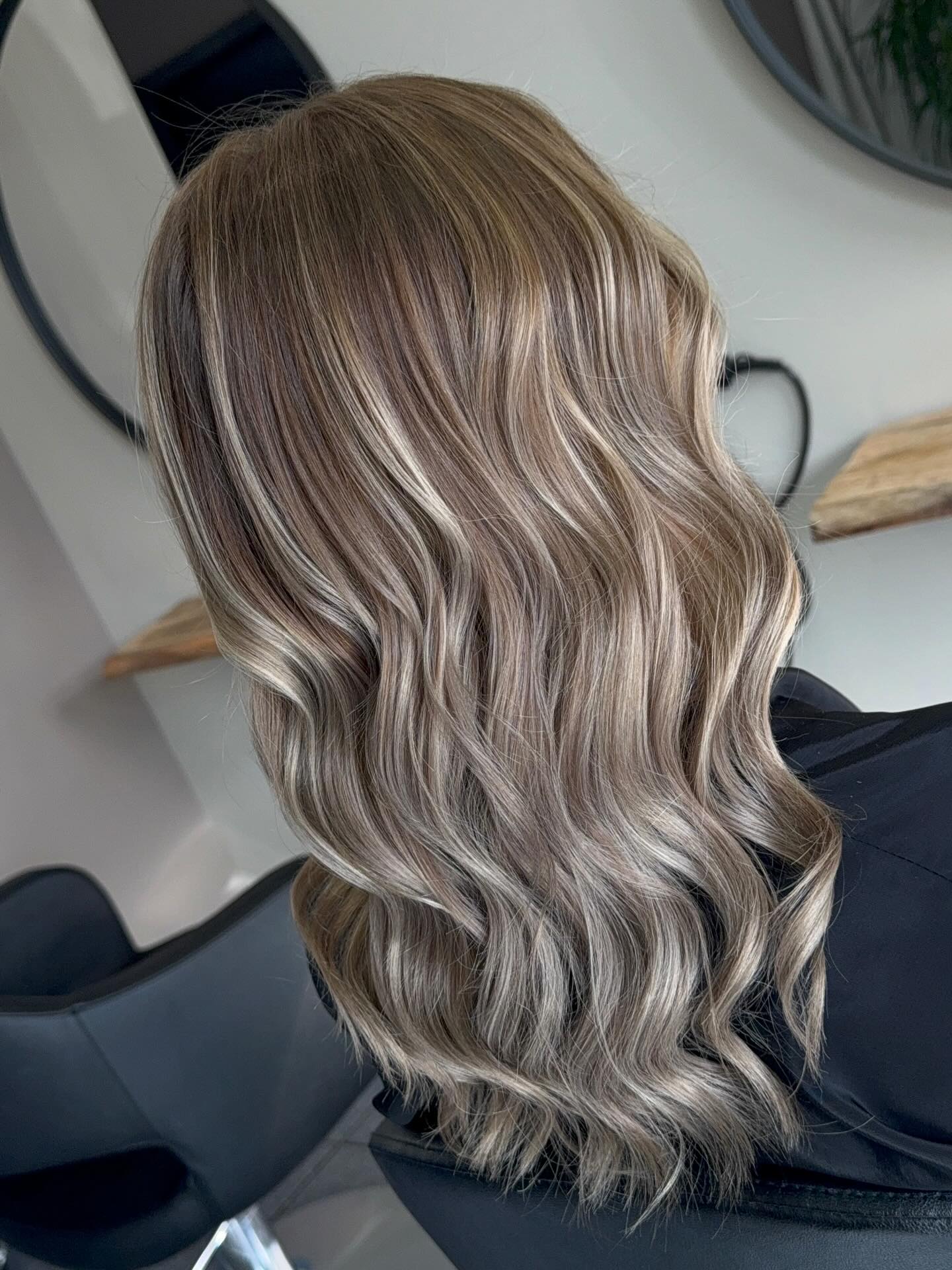 Softly Layered Ashy Waves with Subtle Highlights