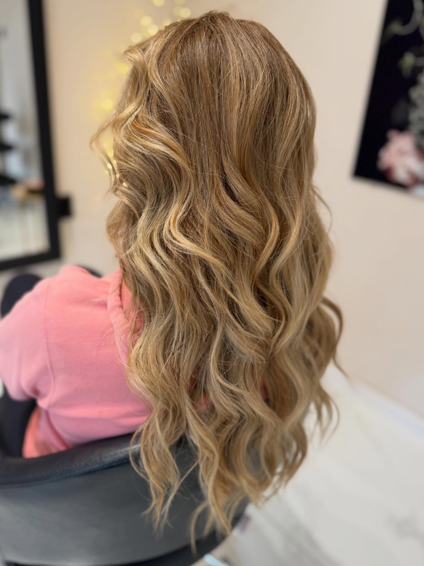 Textured Long Wavy Cut with Soft Layers