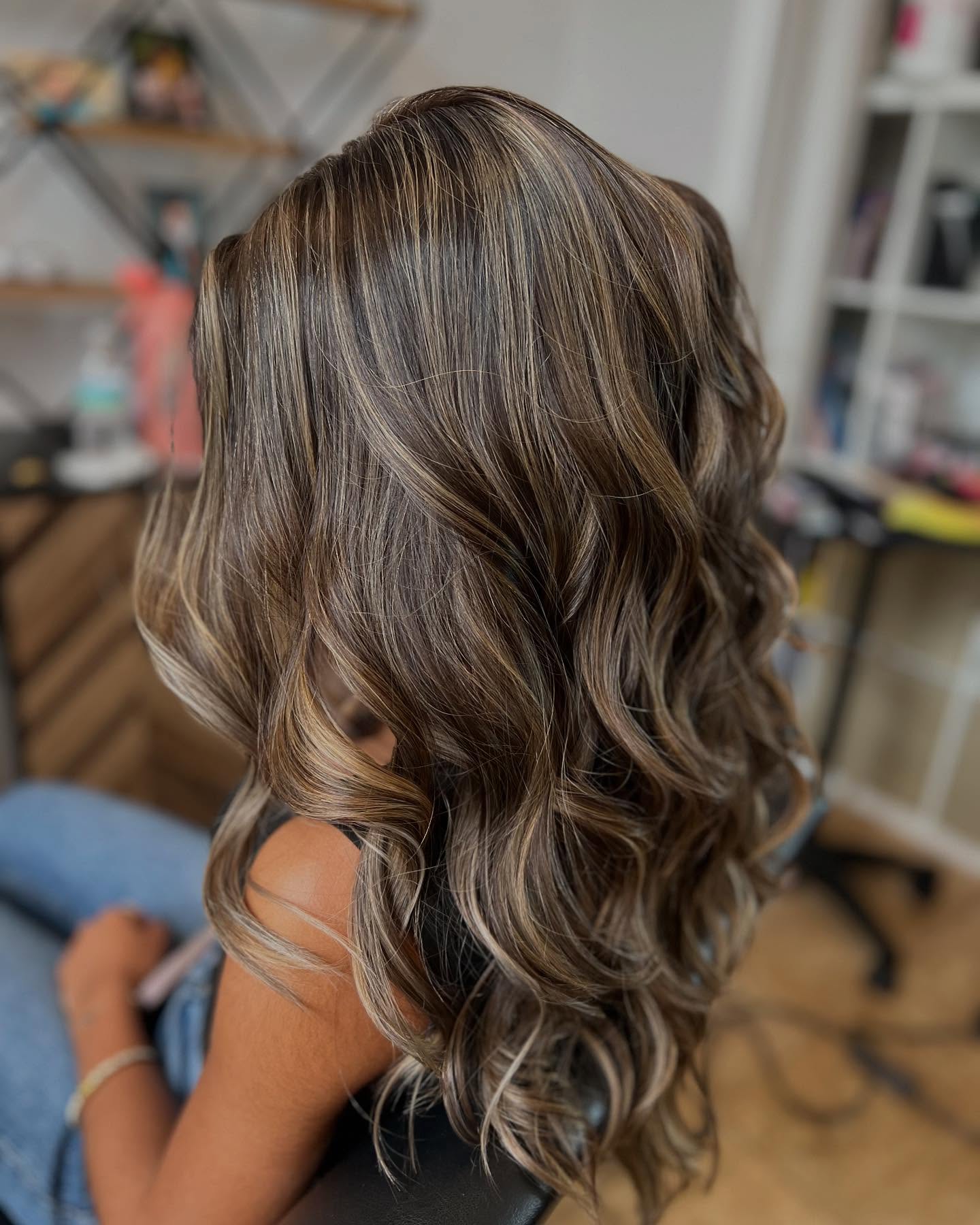 Rich Caramel Long Layered Waves