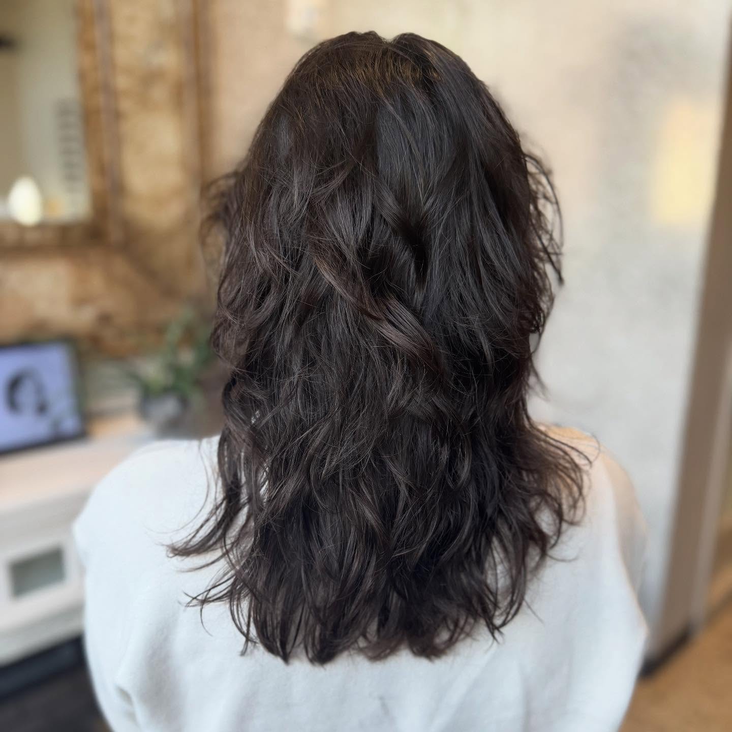 Softly Textured Wavy Cut with Natural Movement