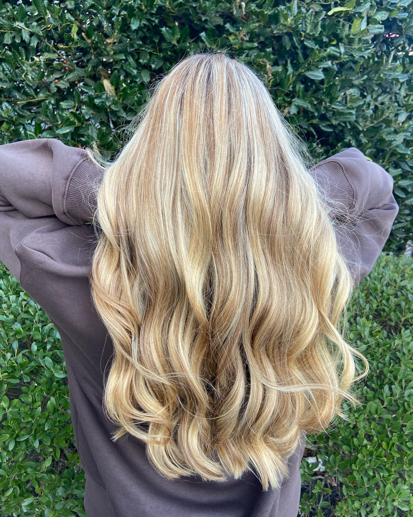 Radiant Long Layers with Beachy Waves