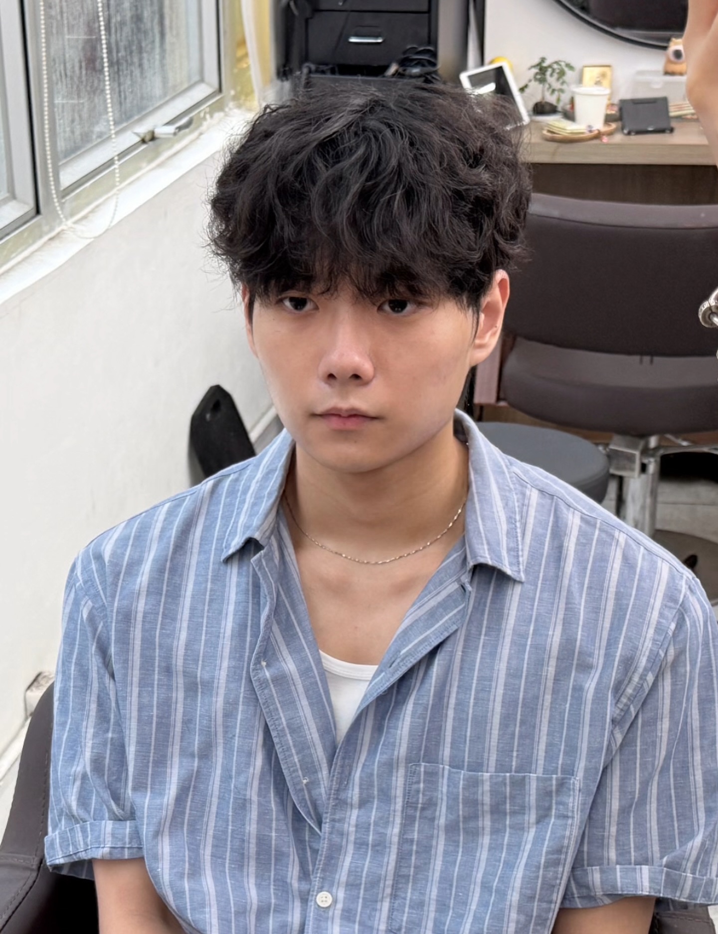 Casual Textured Wavy Cut with Soft Volume