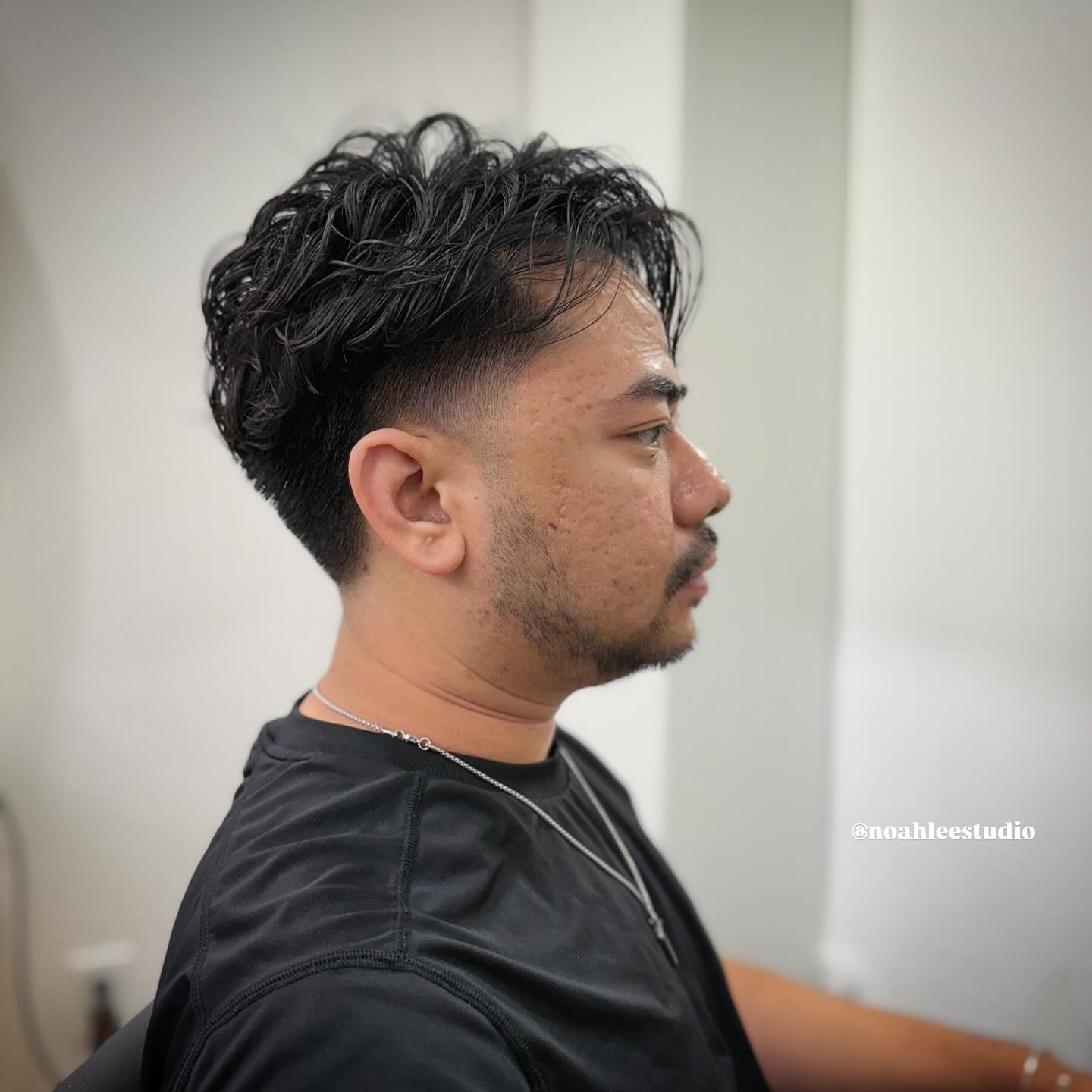 Chic Textured Wavy Crop with Faded Sides