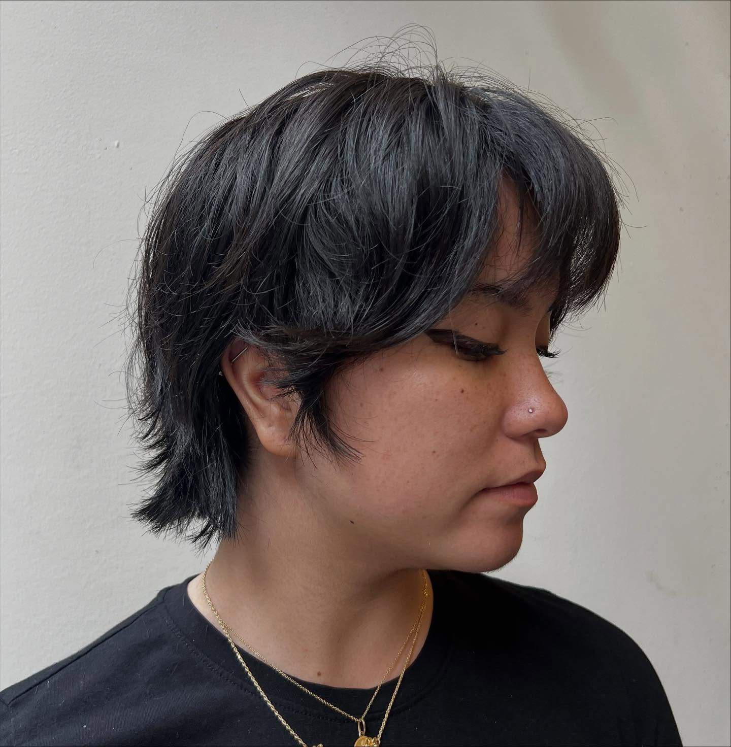 Deep Charcoal Textured Shag with Feathered Layers