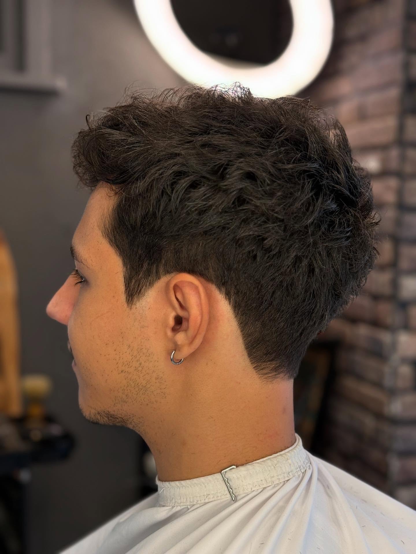 Textured Tapered Salt-and-Pepper Crop