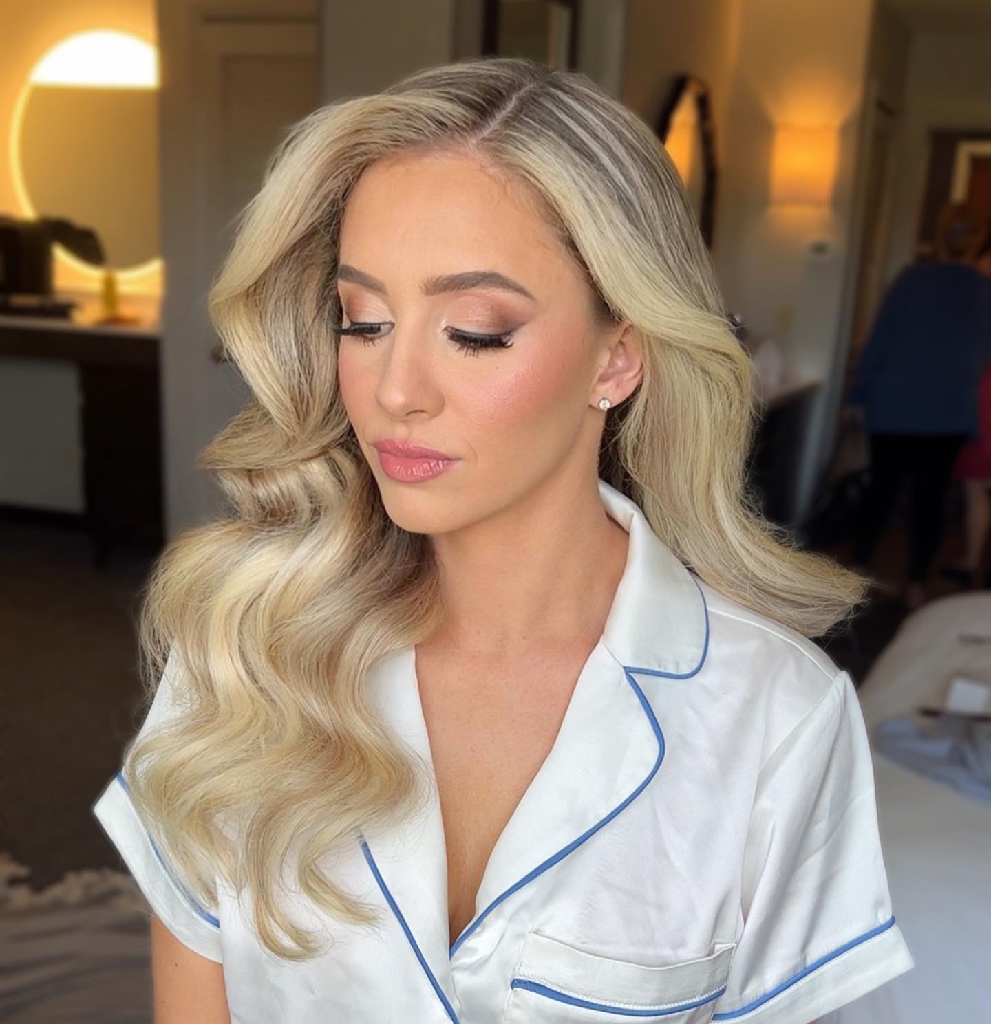 Fluffy Blonde Waves with Soft Volume