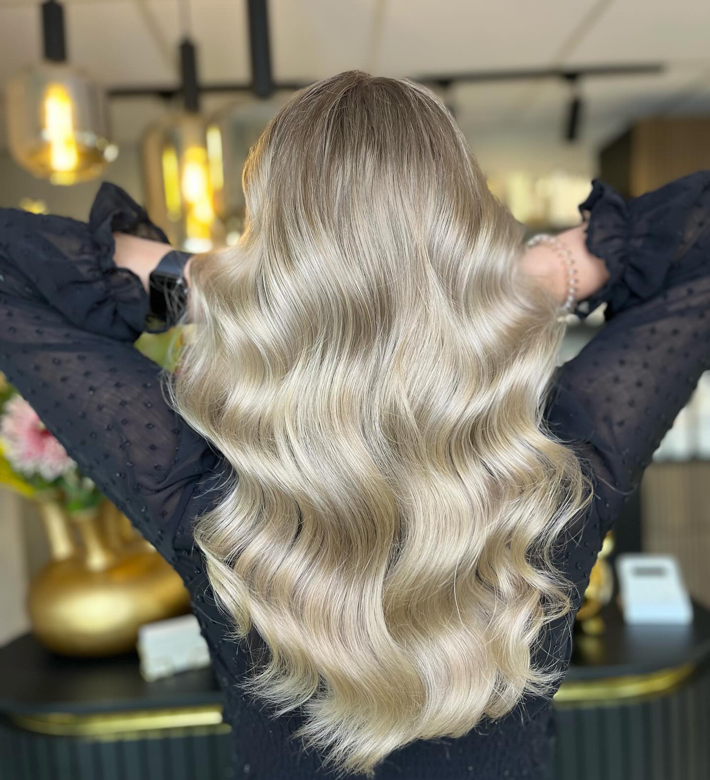 Luxurious Long Blonde Waves with Soft Movement