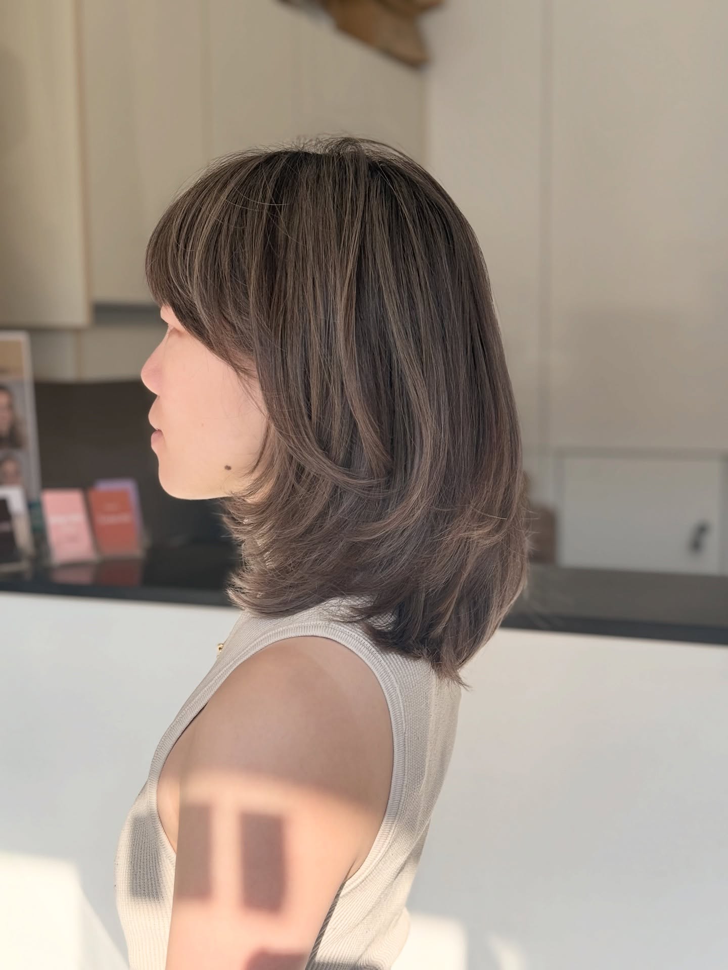 Stylish Layered Cut with Subtle Highlights