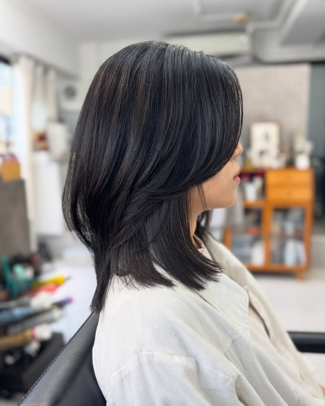 Chic Layered Long Bob with Soft Face-Framing Layers