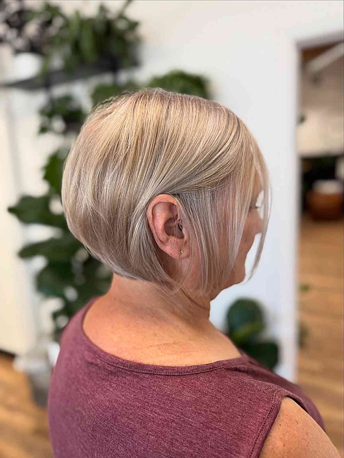 Stylish Wedge Cut with Subtle Highlights