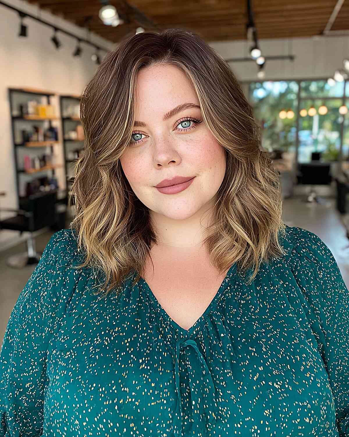 Effortless Medium-Length Beachy Waves