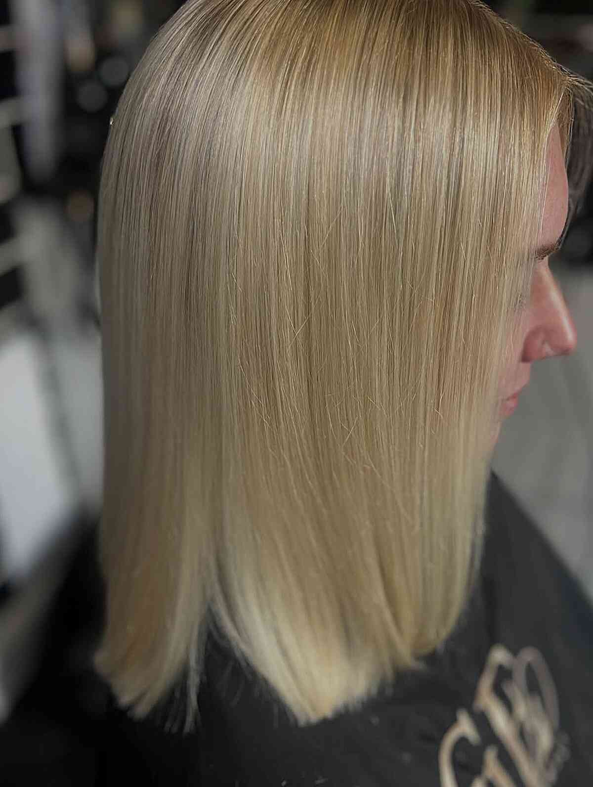 Shiny Blunt Cut for Fine Shoulder-Length Hair