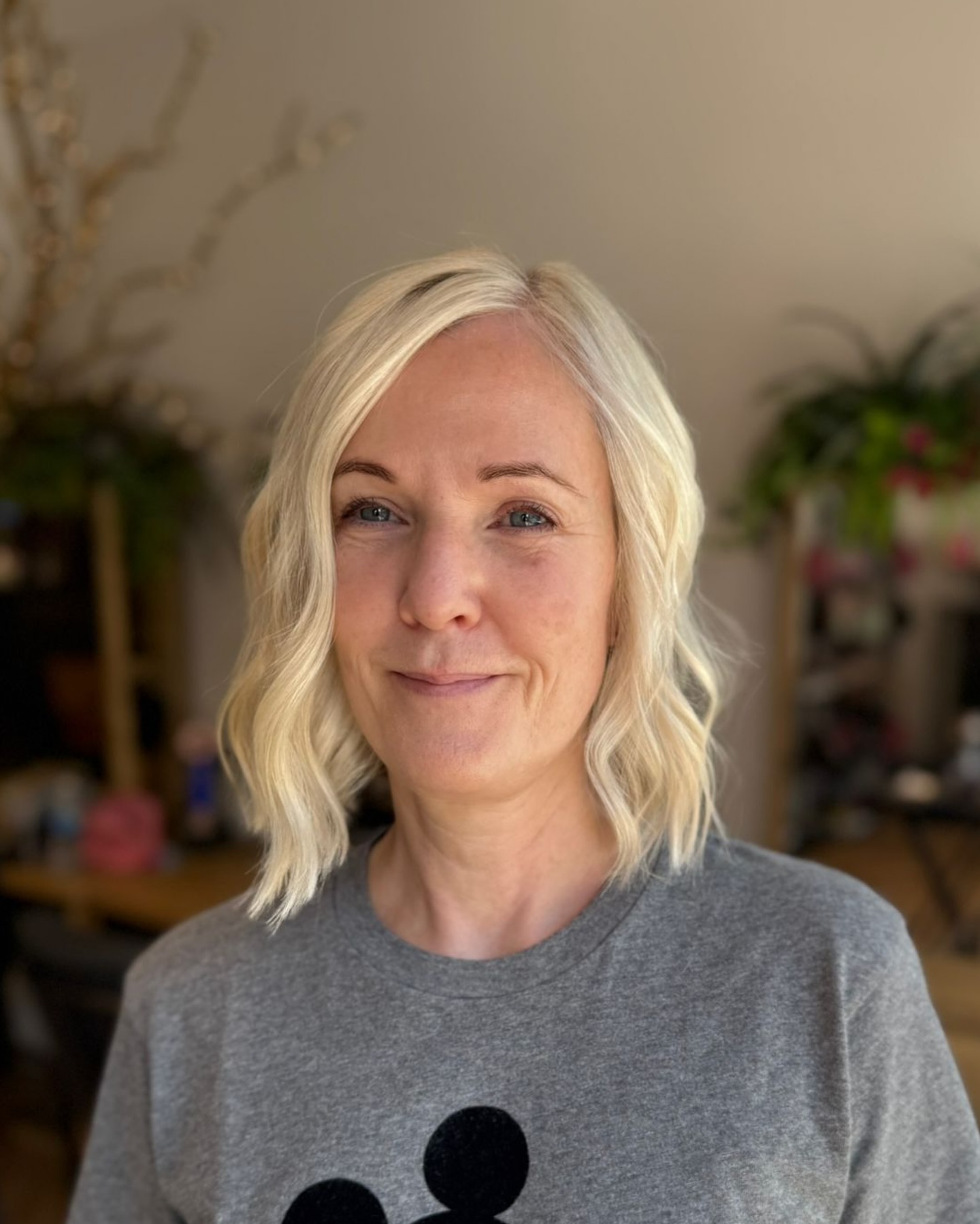 Soft-Wave Bob with Subtle Layering