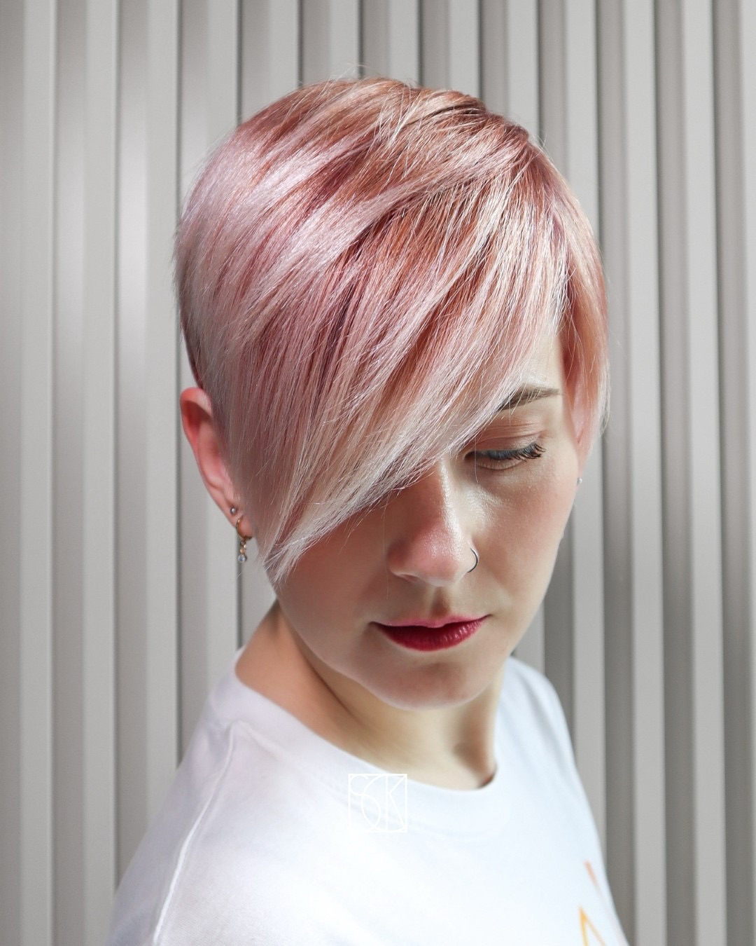 Trendy Textured Funky Pixie with Soft Blush Highlights