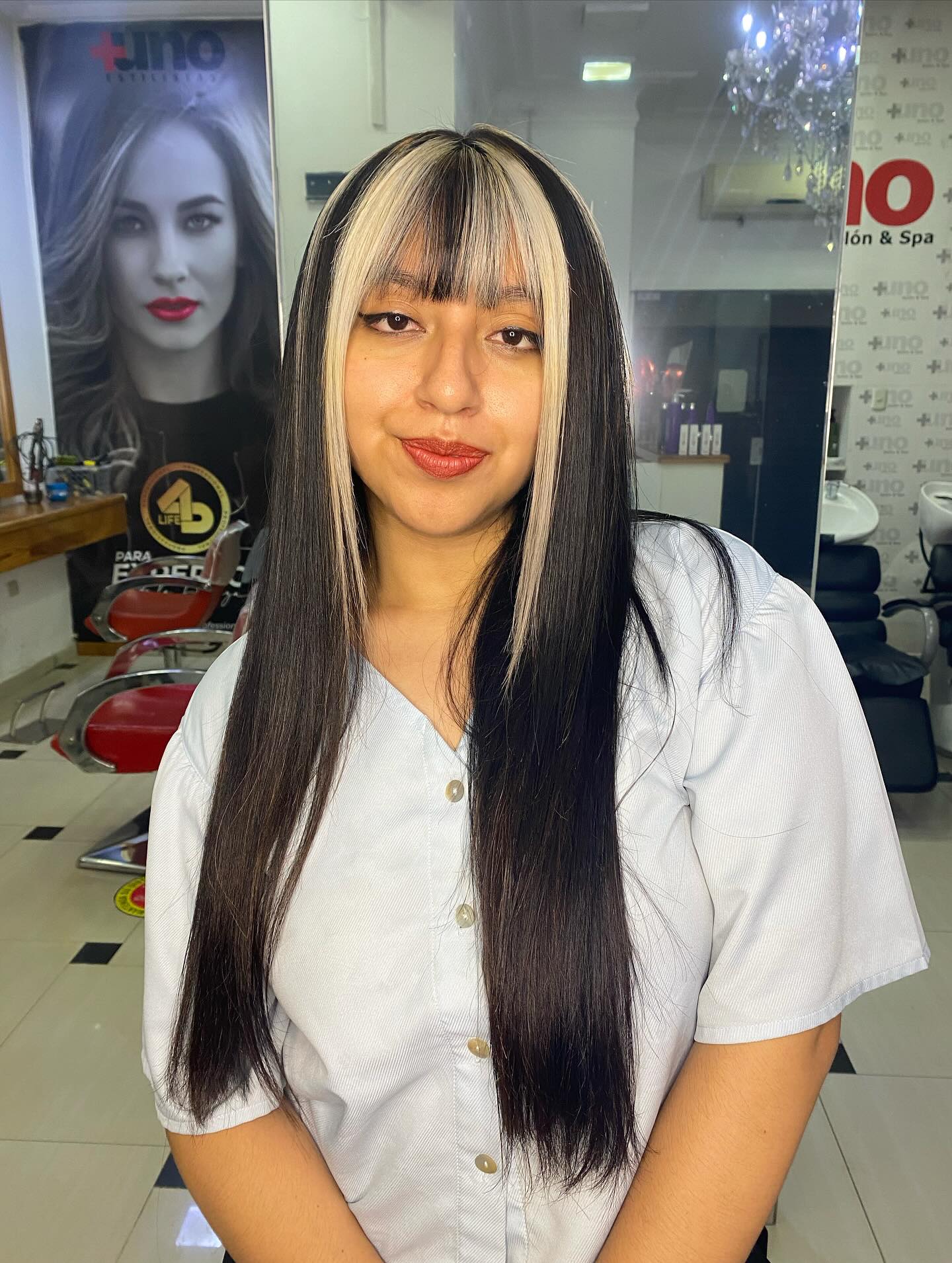 Striking Black and Platinum Layered Hairstyle