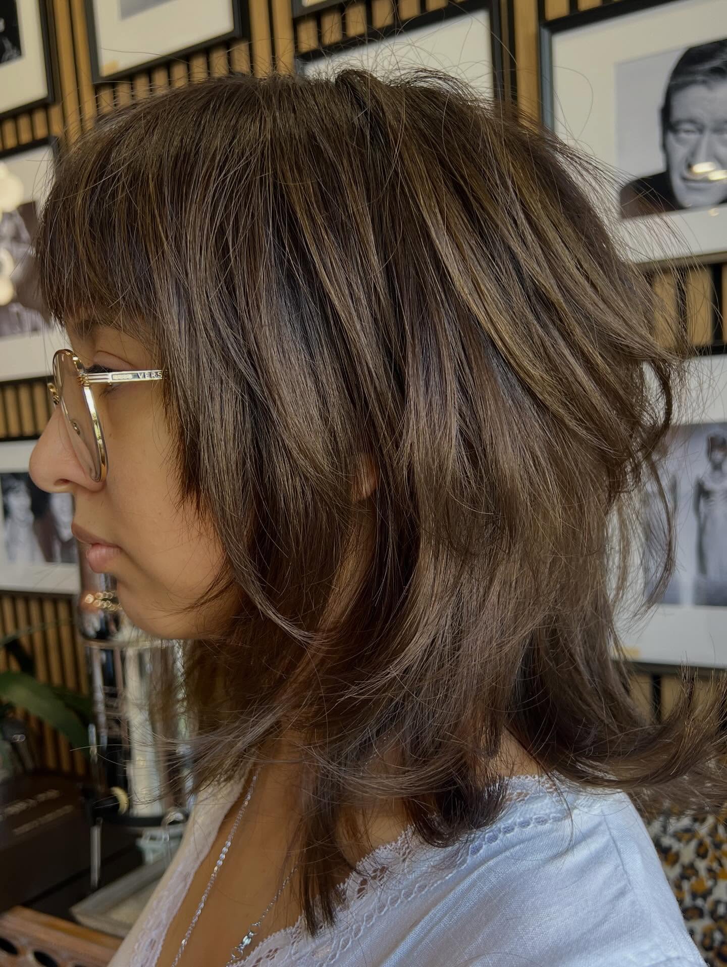 Textured Shaggy Lob with Subtle Highlights