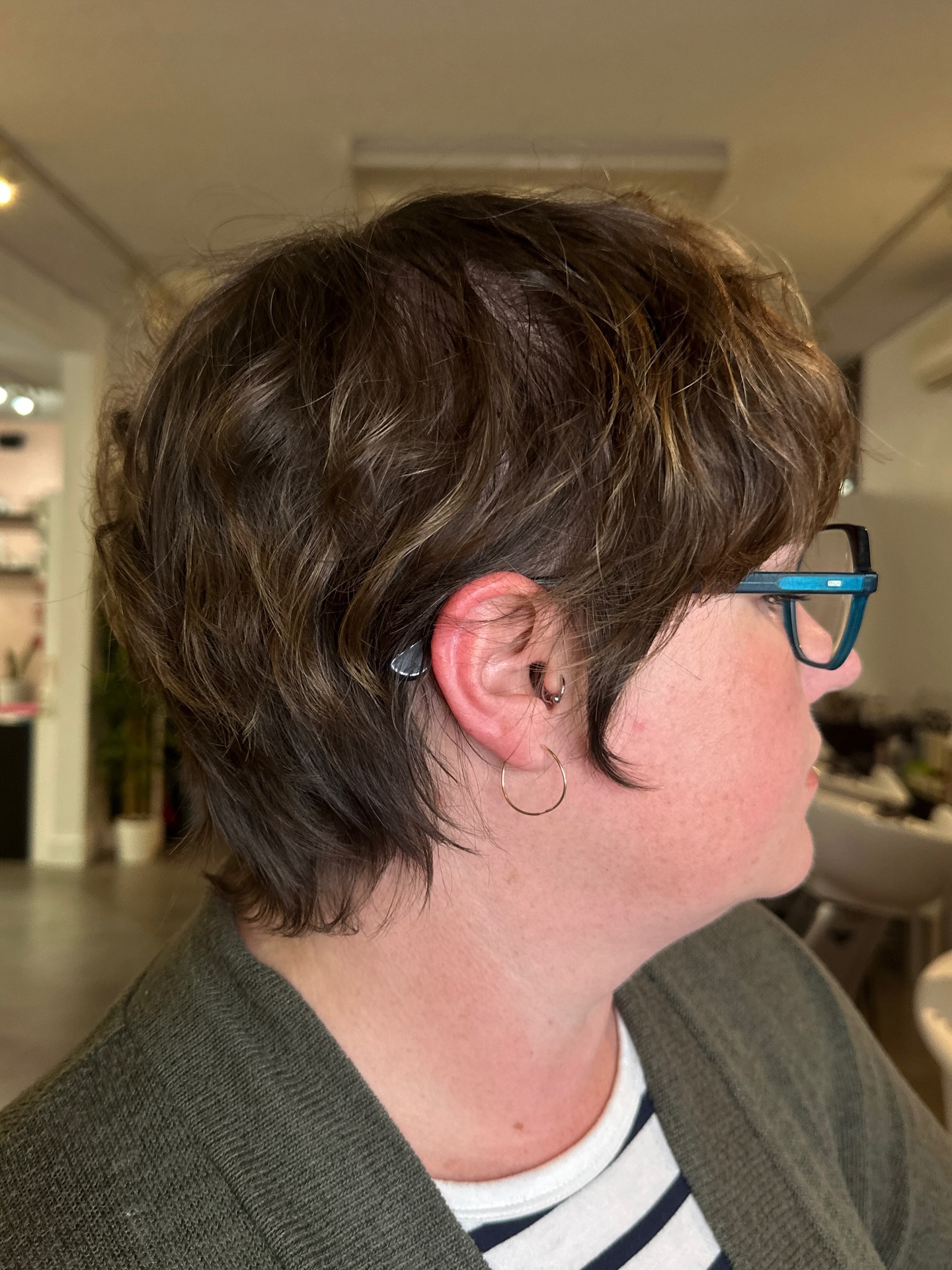 Textured Short Cut with Soft Waves and Highlights