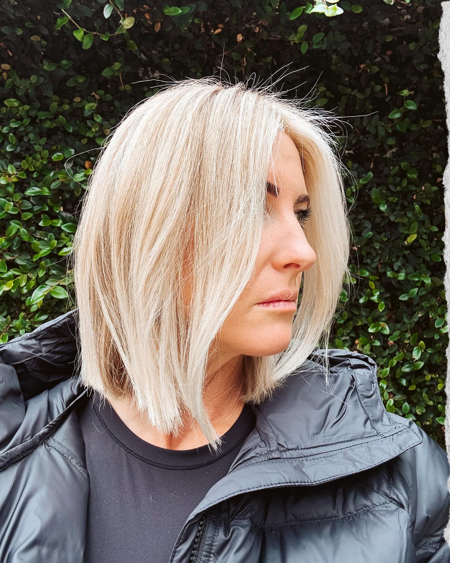 Blunt-Weighted Shoulder-Length Bob with Long Face-Framing Layers