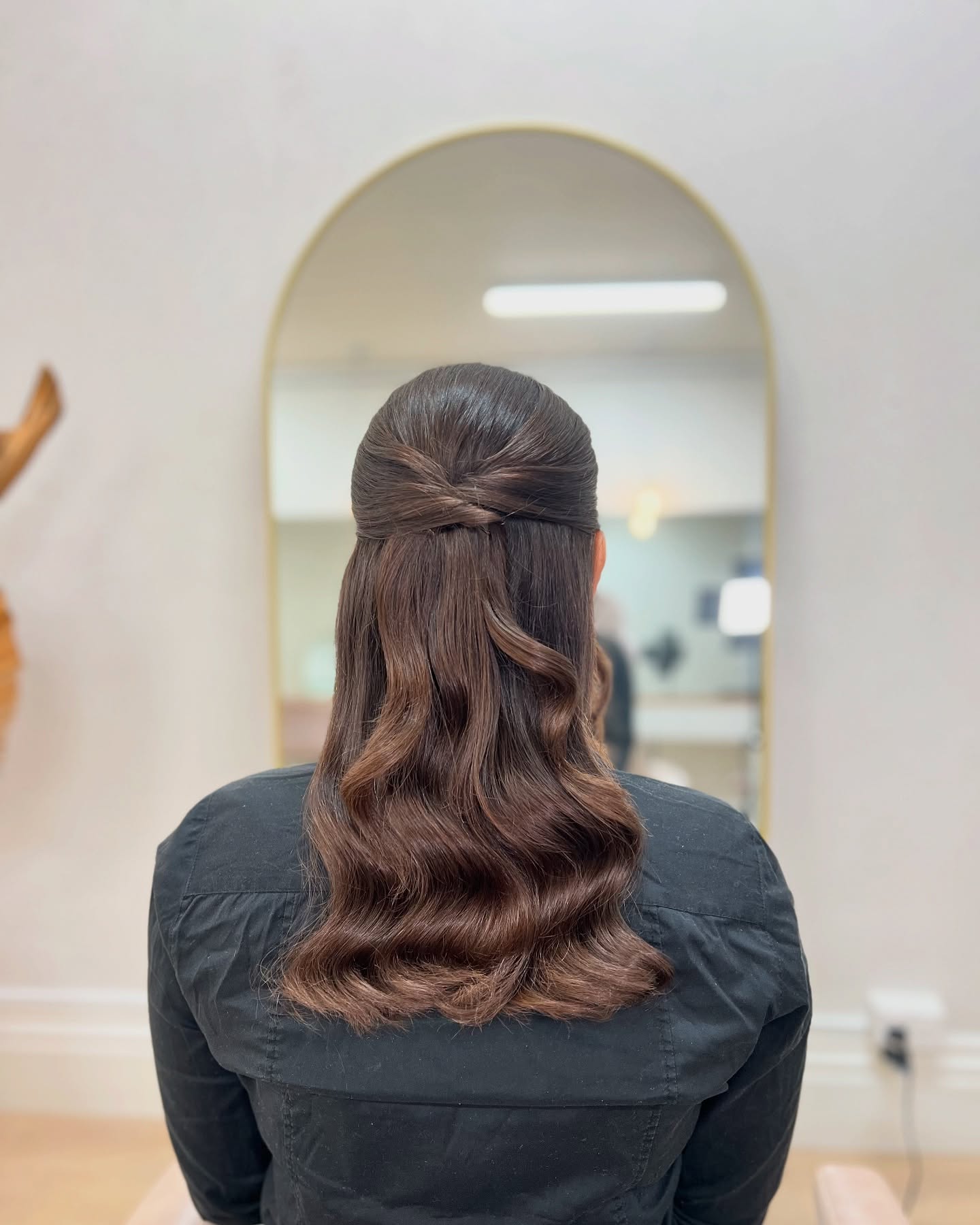 Brushed Crown Half-Up with Sculpted S-Shaped Waves