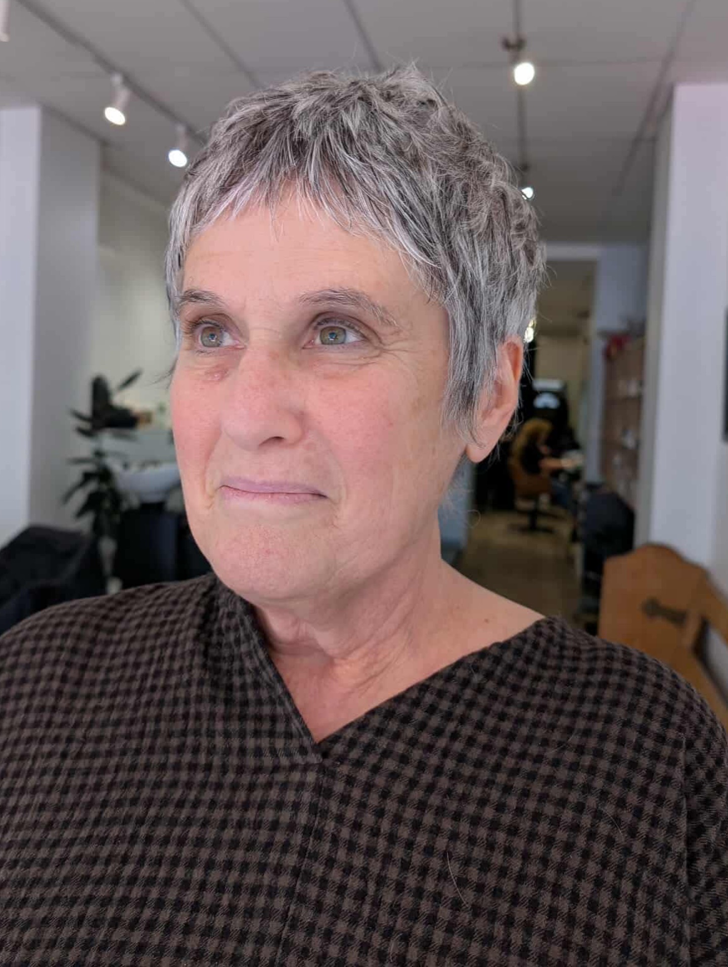 Choppy Silver Micro-Pixie with Crown Texture and Ear-Grazing Sides