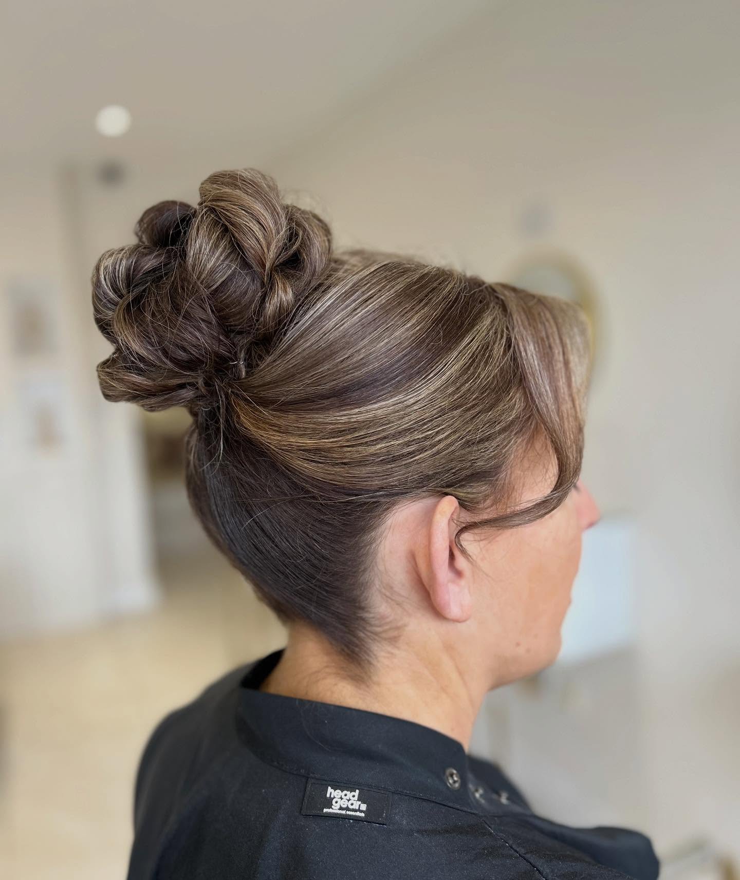Petal Loop High Bun with Ash-Brown Babylights