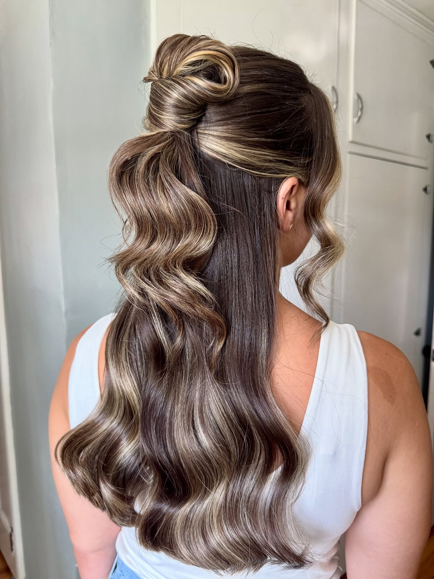 Polished Brunette Balayage with Sculptural Half-Knot