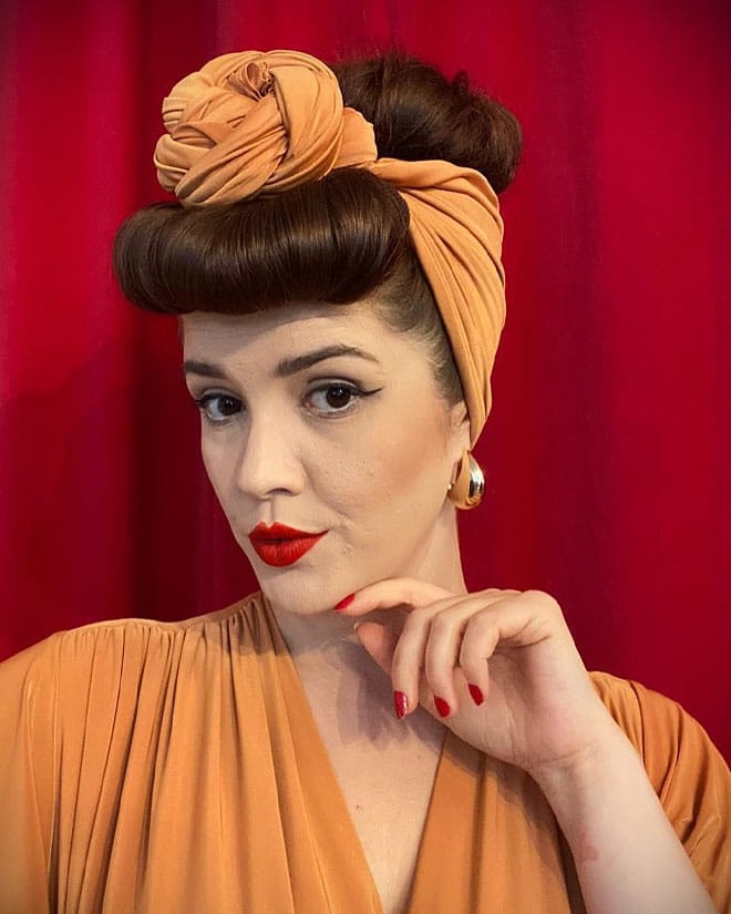 Polished Victory Roll with Matte Turban Knot