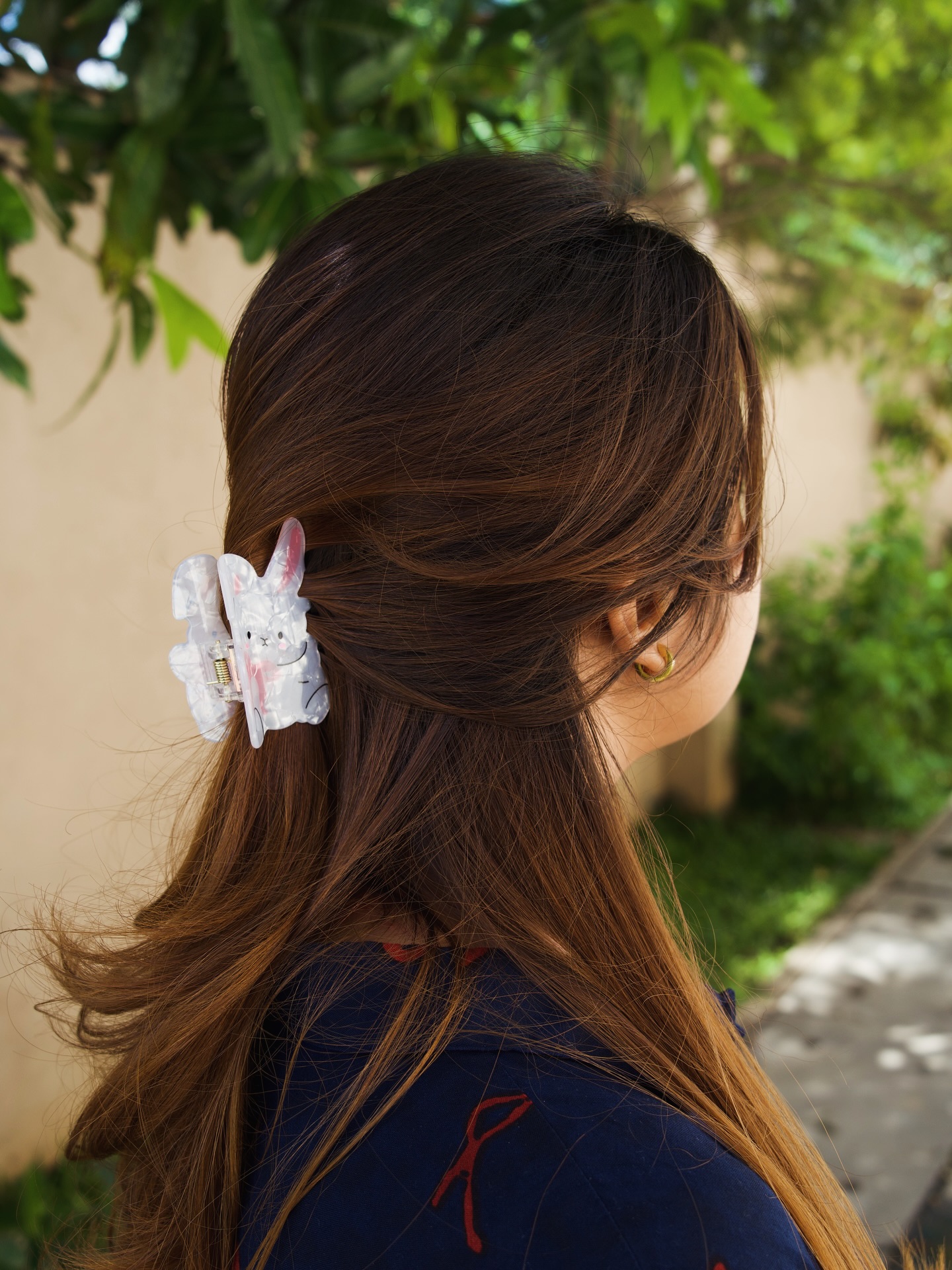 Sun-Kissed Long Layered Half-Up with Bunny Claw Clip