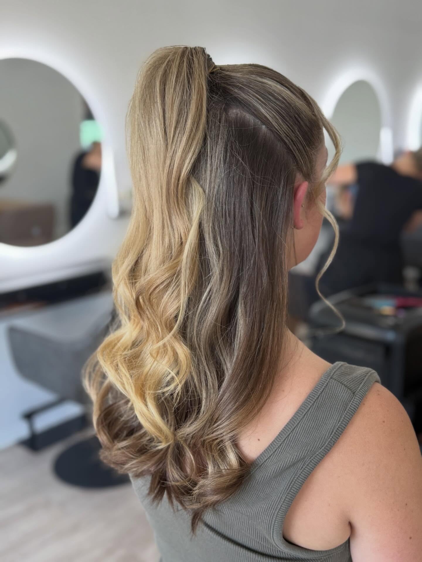 Sunlit Balayage Half-Up Ponytail with Layered Waves