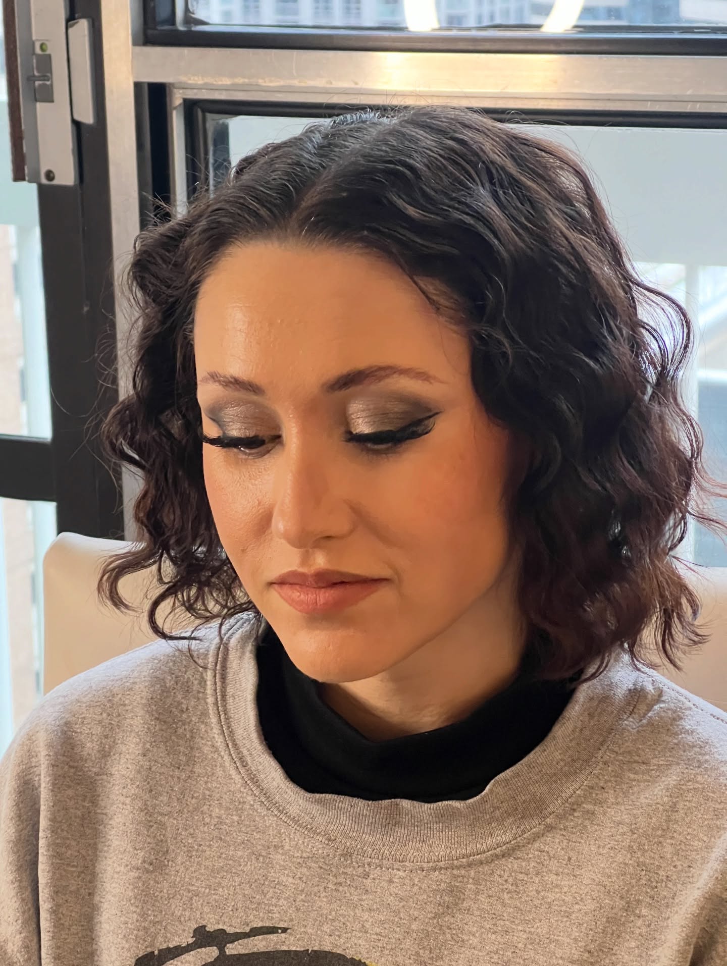 Textured Jaw-Length Wavy Bob with Center Part and Soft Layers
