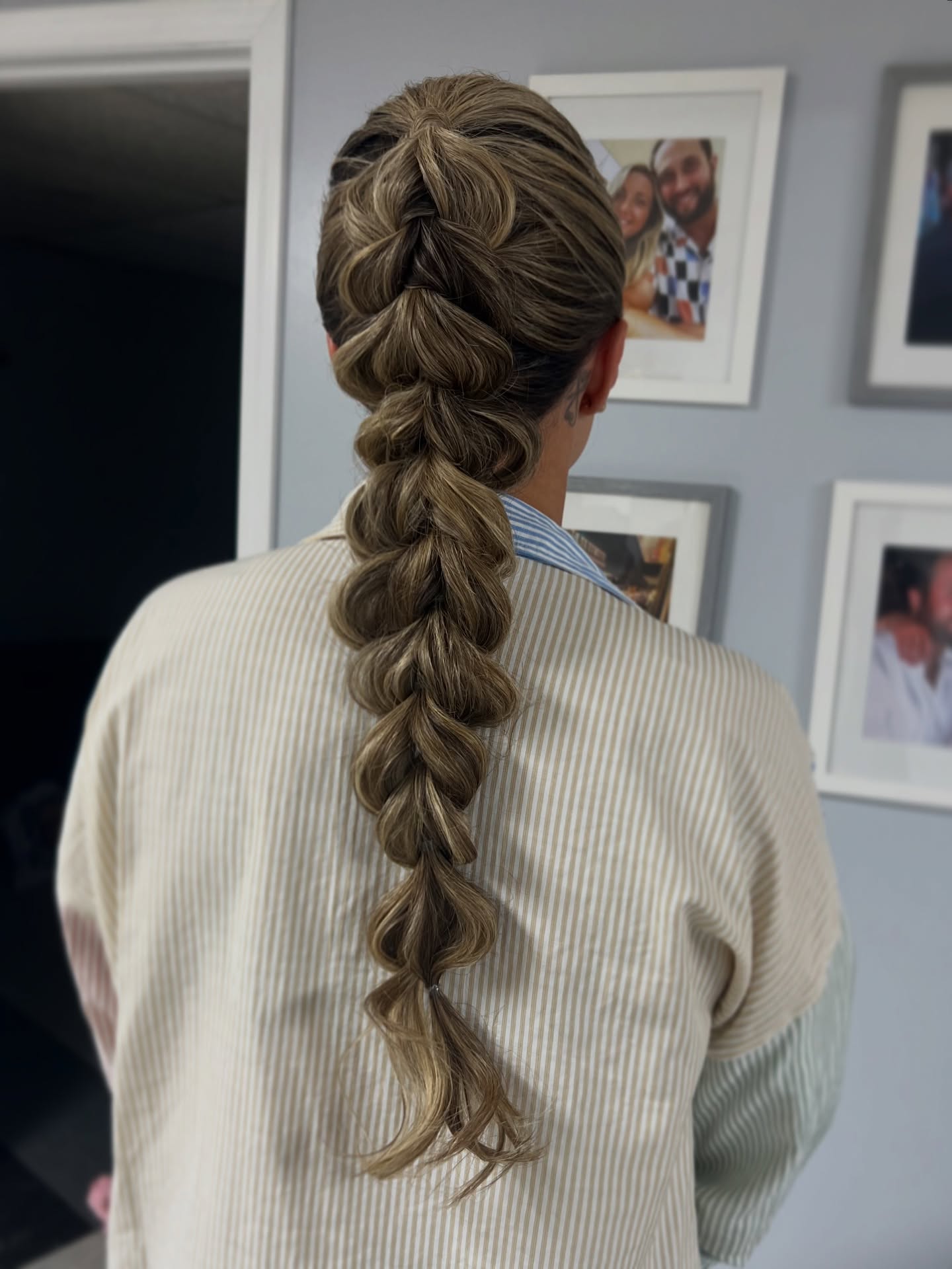 Voluminous Pull-Through Bubble Braid with Bronde Root Shadow