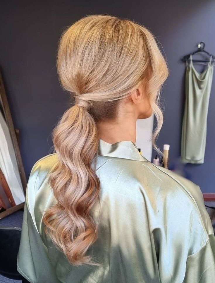 Volumized Low Wrapped Ponytail with Root-Shadow and Soft S-Waves