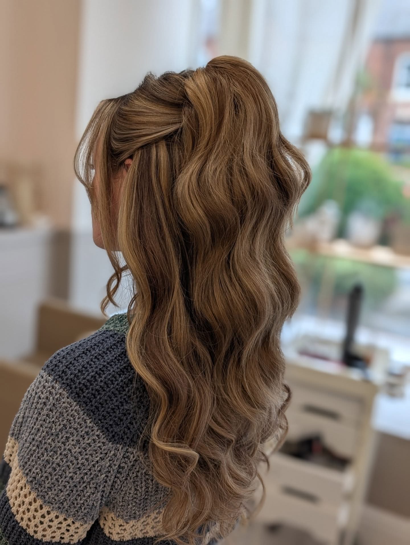Warm Ash Brown Half-Up with Soft S-Waves