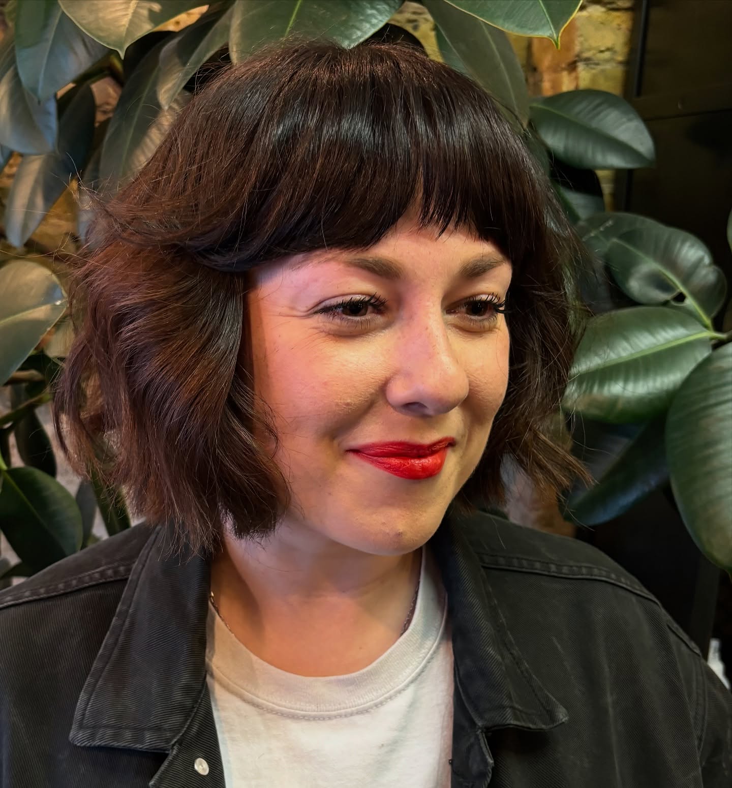 Wavy Chin-Length Bob with Short Blunt Fringe and Soft Face-Framing Layers