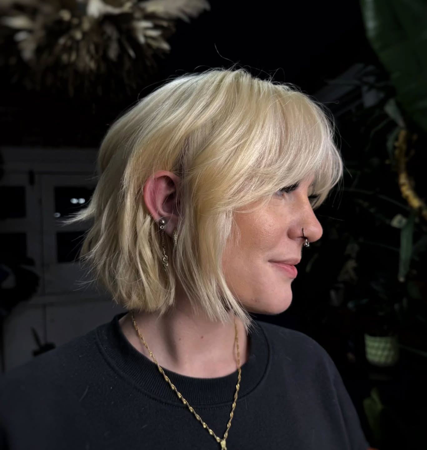 Chin-Grazing Textured Blonde Lob with Subtle Root Shadow and Curtain Fringe