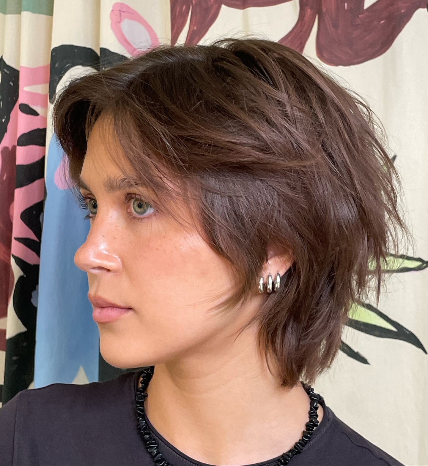 Choppy Textured Ear-to-Chin Shag with Feathered Nape