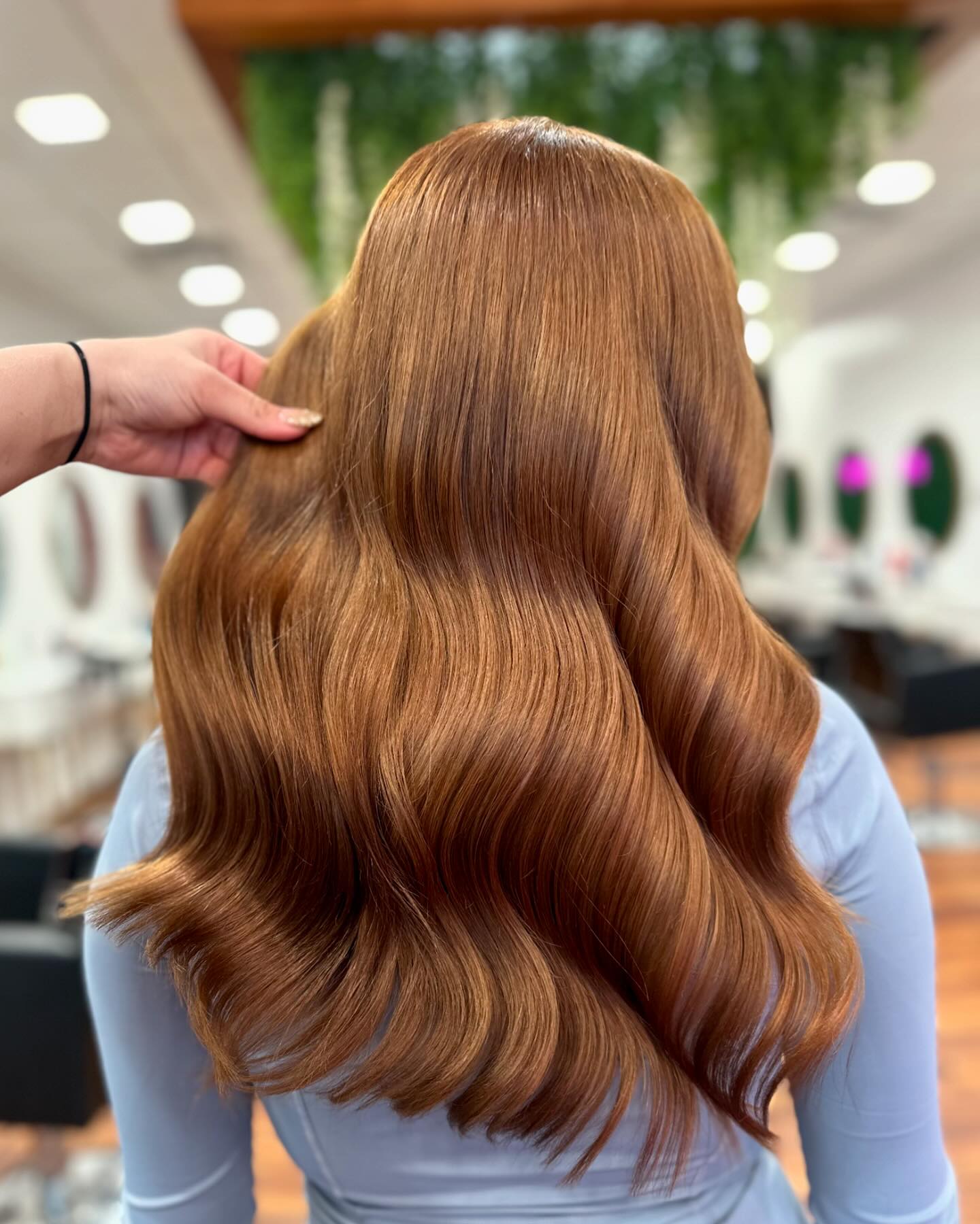 Copper Gloss Long S-Waves with Subtle Interior Layers