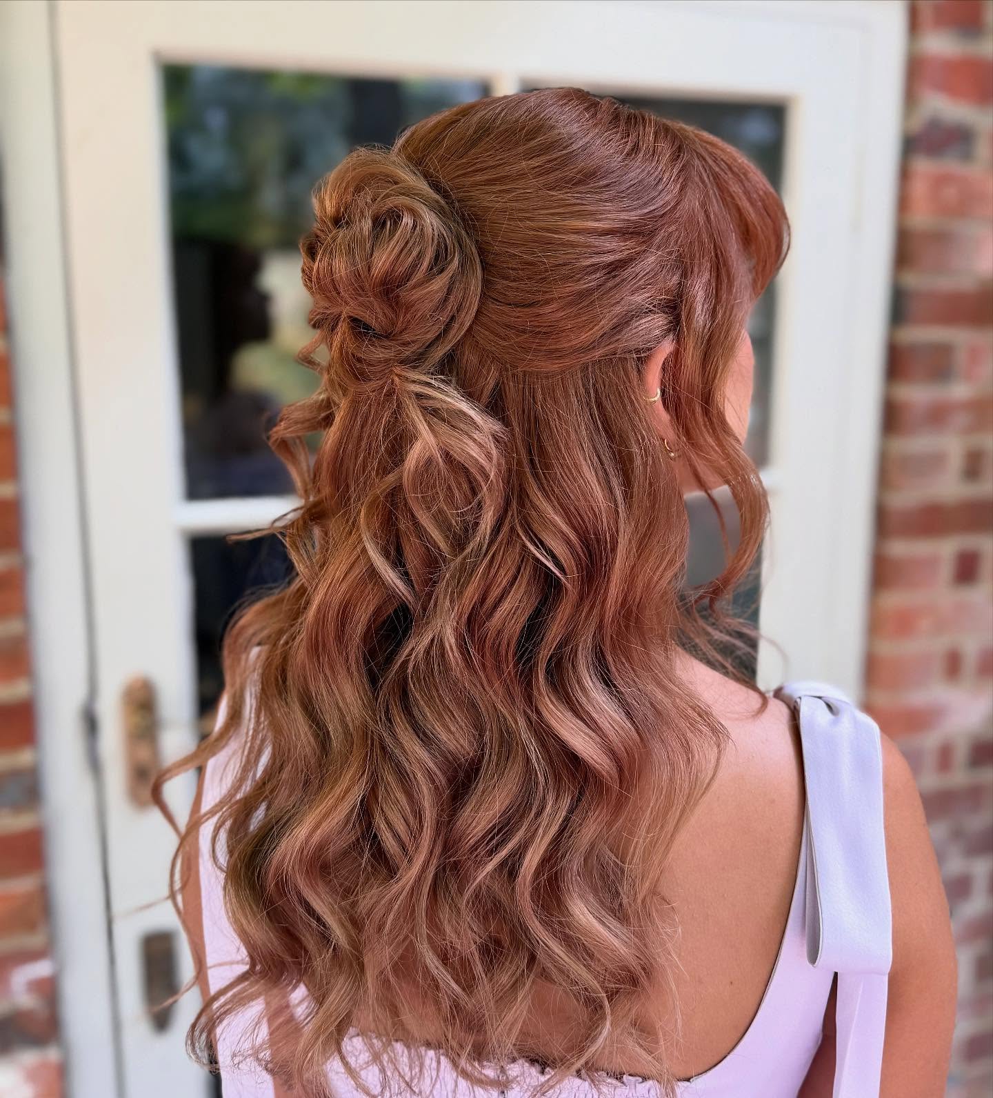 Rose-Knot Half-Up on Textured Copper Balayage Waves