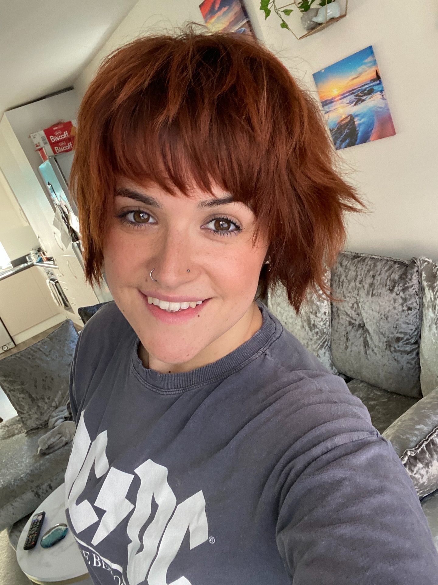 Textured Copper Short Shag with Blunt Micro Fringe and Flared Ends