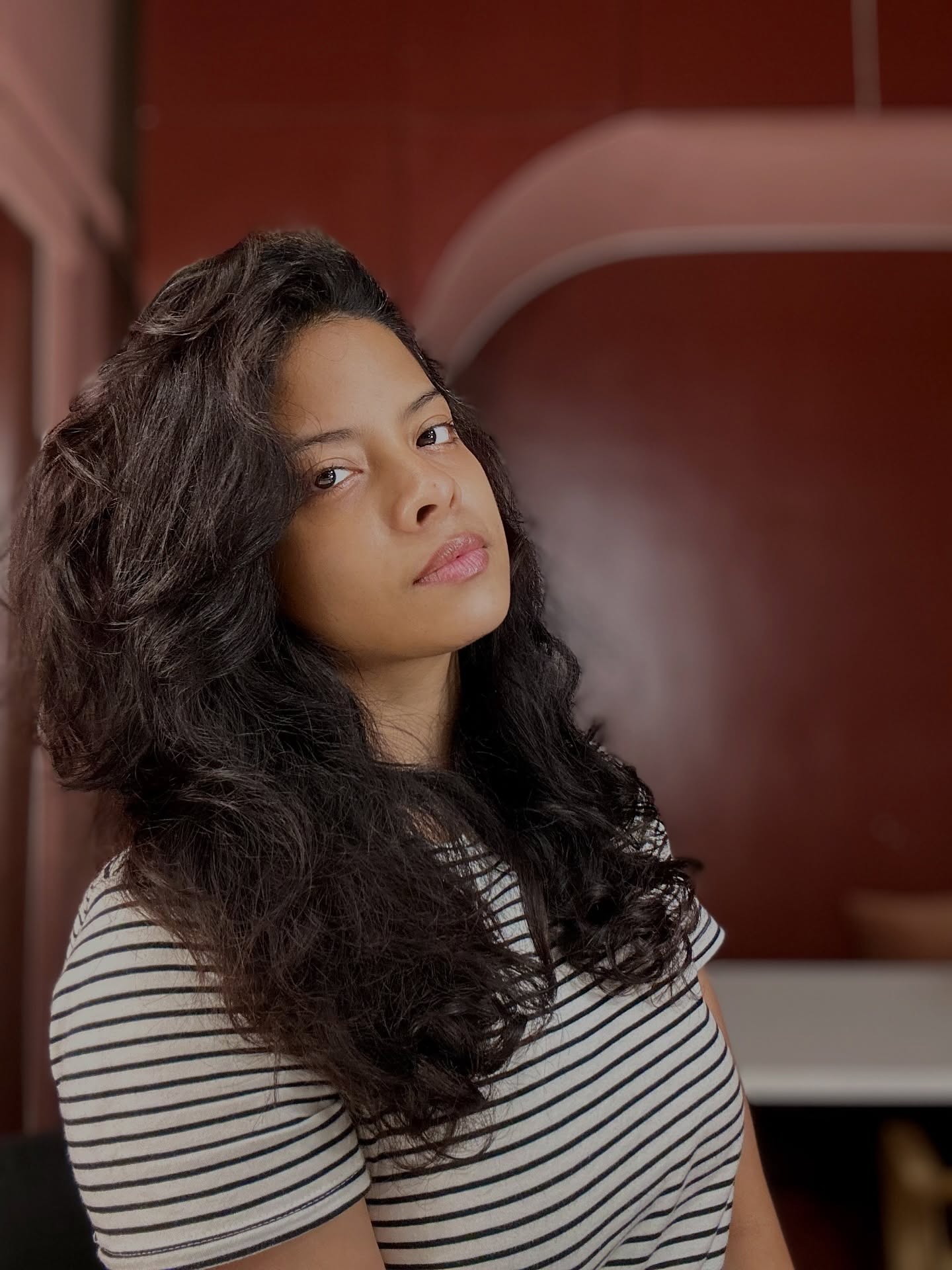 Voluminous Side-Swept Long Layers with Soft Internal Point-Cutting