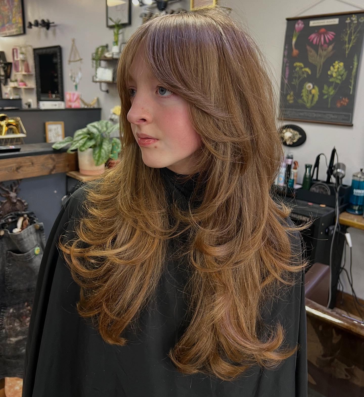 Warm Chestnut Cascade with Rolled Ends and Soft Face-Framing