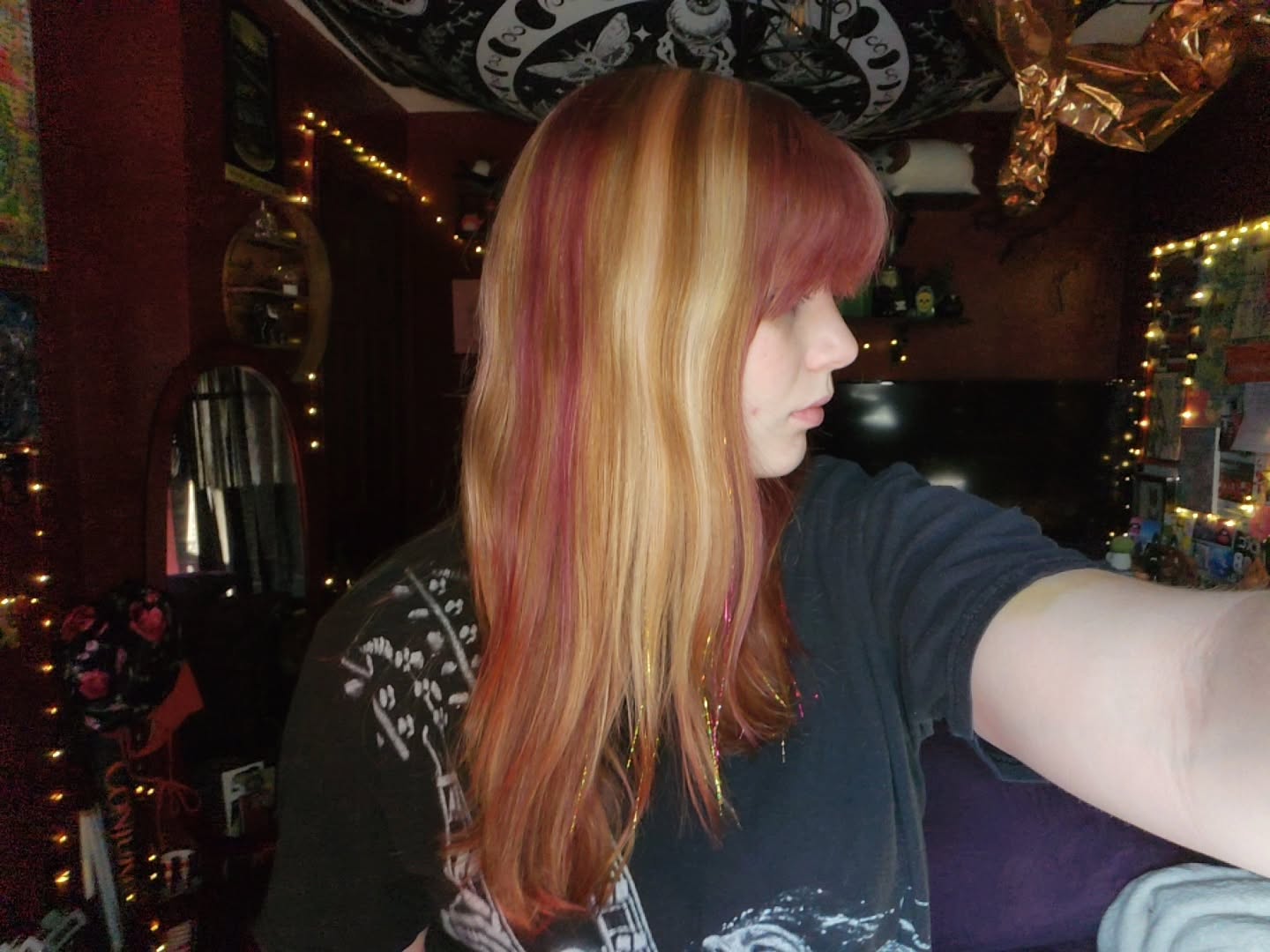 Long Copper-Red Layers with Blunt Fringe, Blonde Money Piece and Magenta Peekaboo