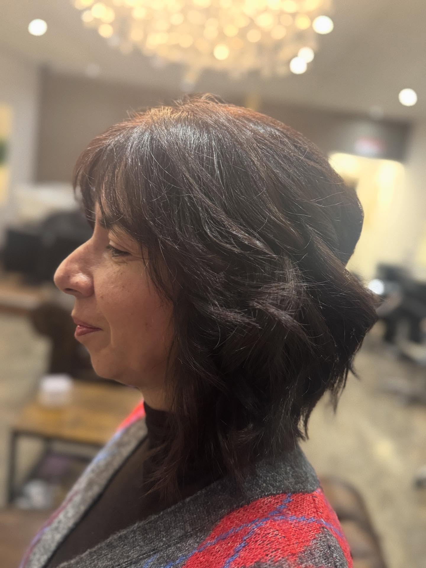 Rounded Textured Lob with Light Side-Swept Fringe