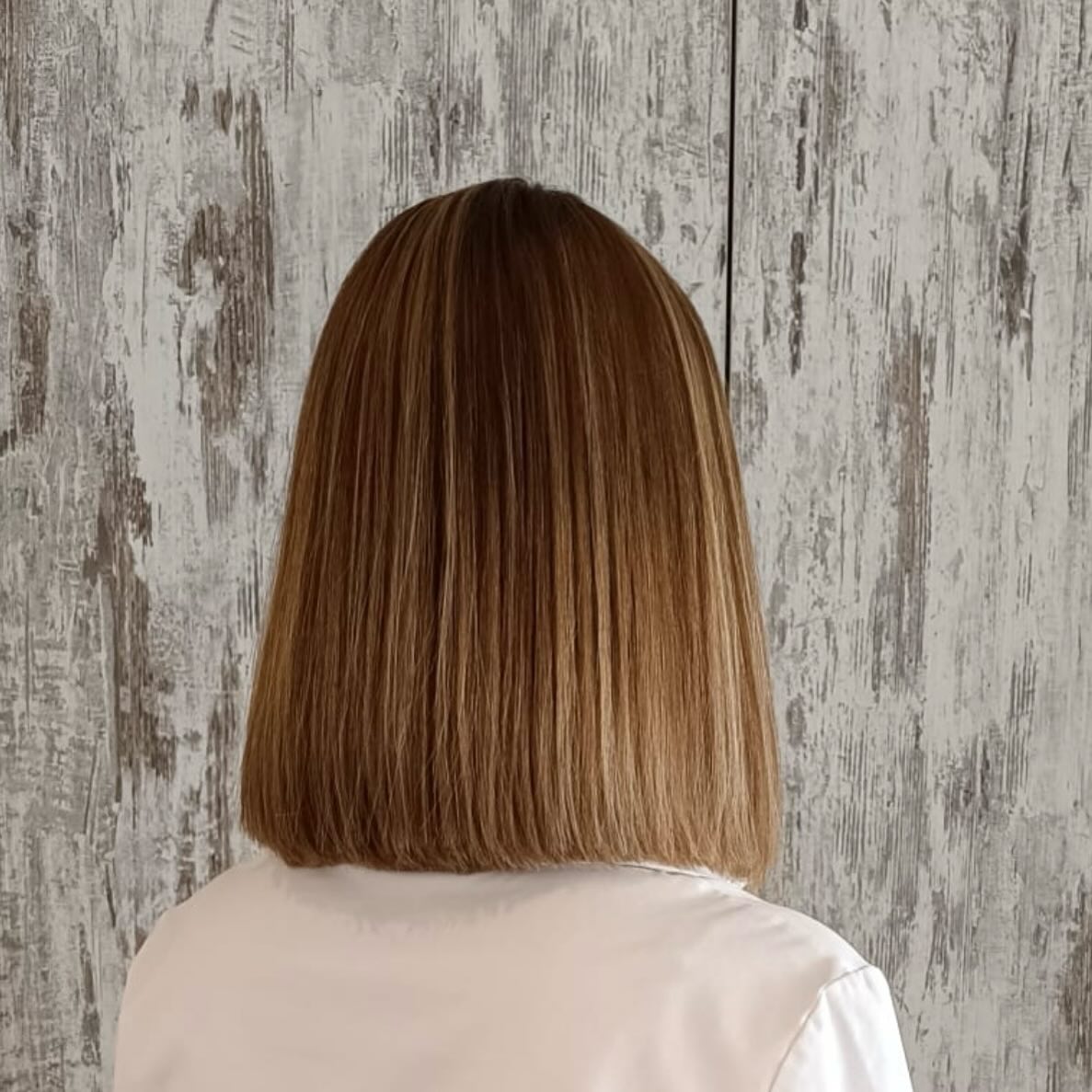 Sleek Blunt Mid-Length Bob with Soft Root Depth