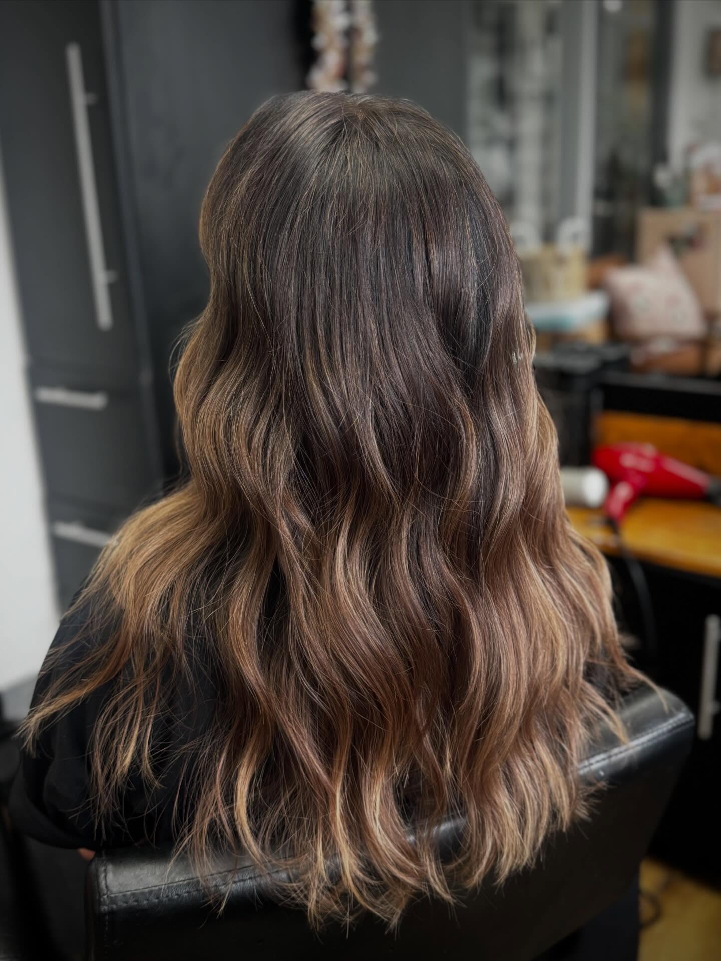 Smoky Ash-Rooted Brunette Balayage Waves