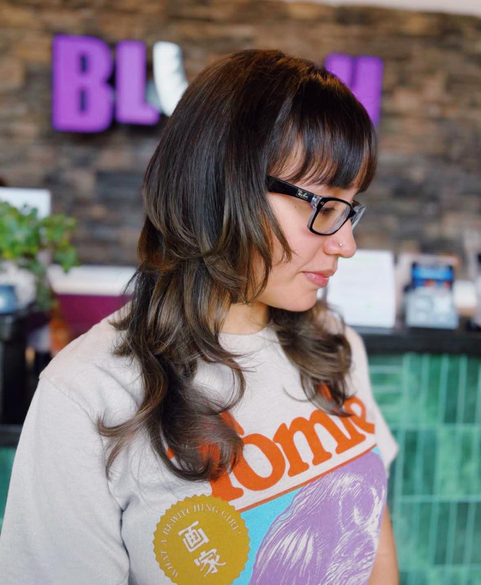 Soft Face‑Framing Feathered Layers with Wispy Slide‑Cut Fringe