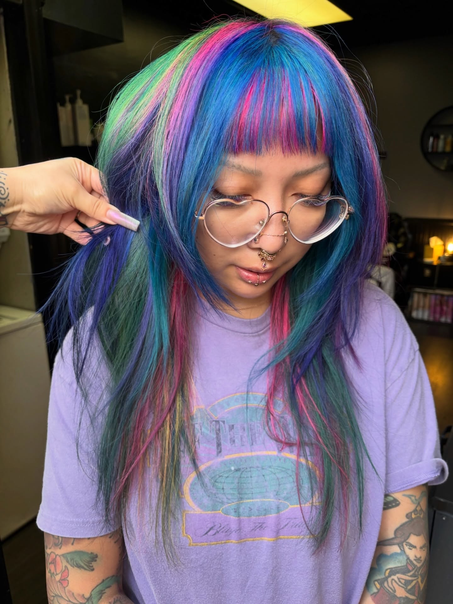 Vivid Multi-Tone Layered Cut with Micro Blunt Fringe