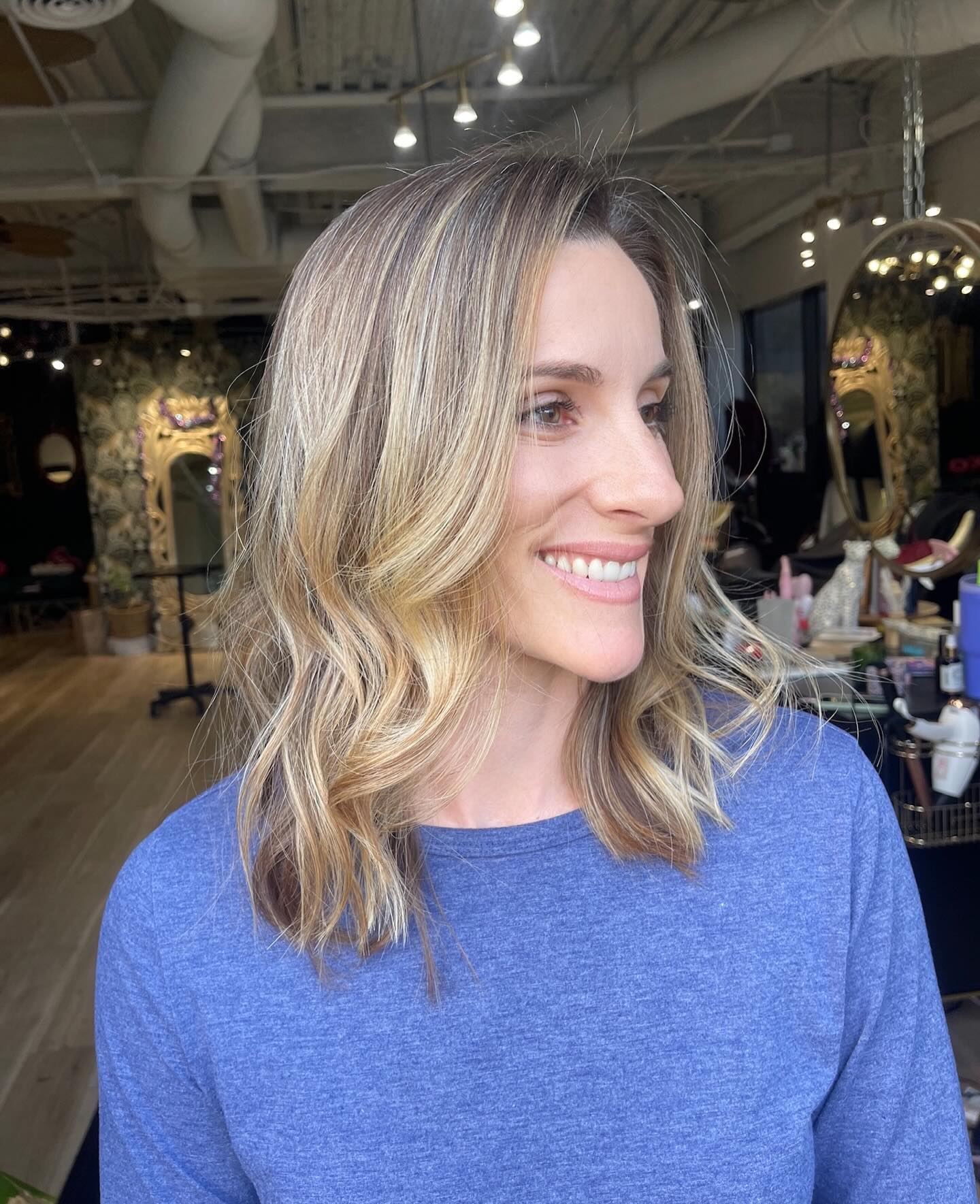 Warm Rooted Collarbone Lob with Soft S-Shaped Waves